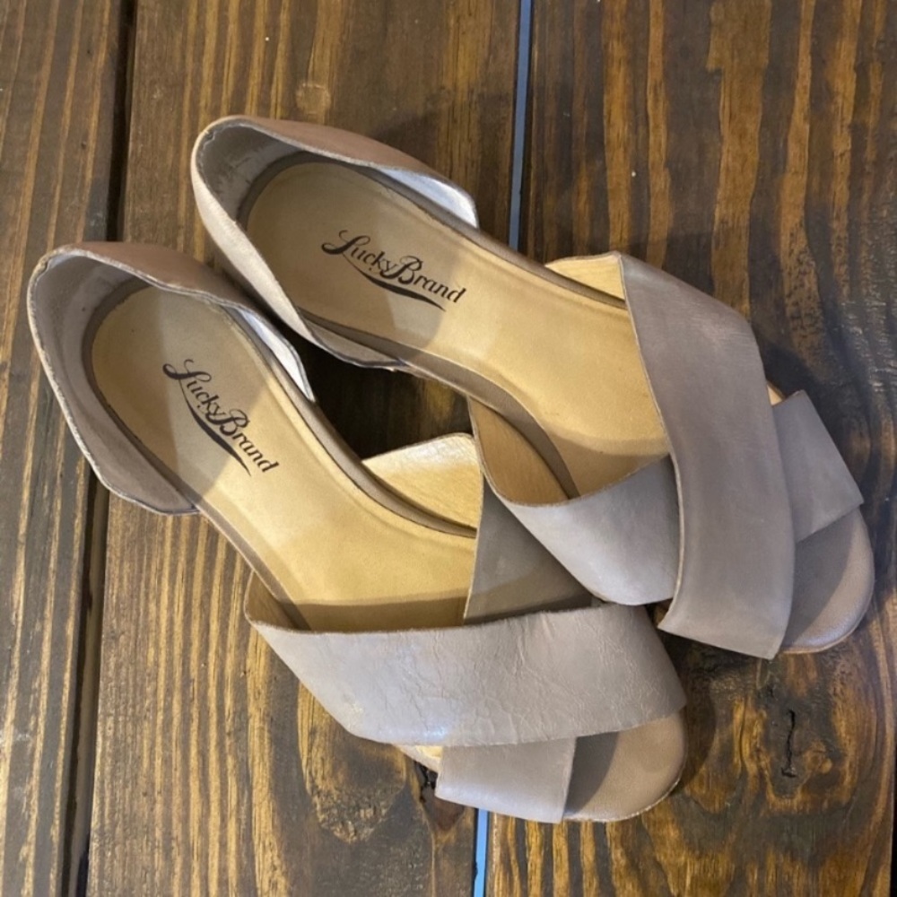 Lucky Brand Gray Minimalist Flat Slip on Sandal